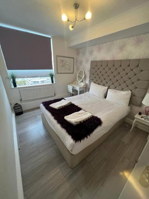Modern, Family-Friendly Apartment By Hyde Park & Museums 伦敦 外观 照片