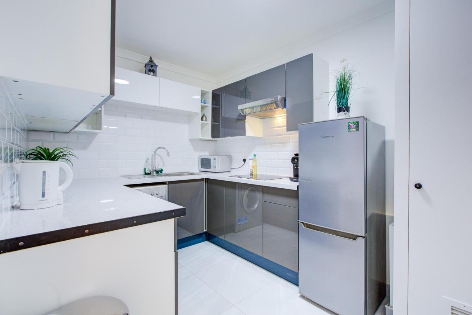 Modern, Family-Friendly Apartment By Hyde Park & Museums 伦敦 外观 照片